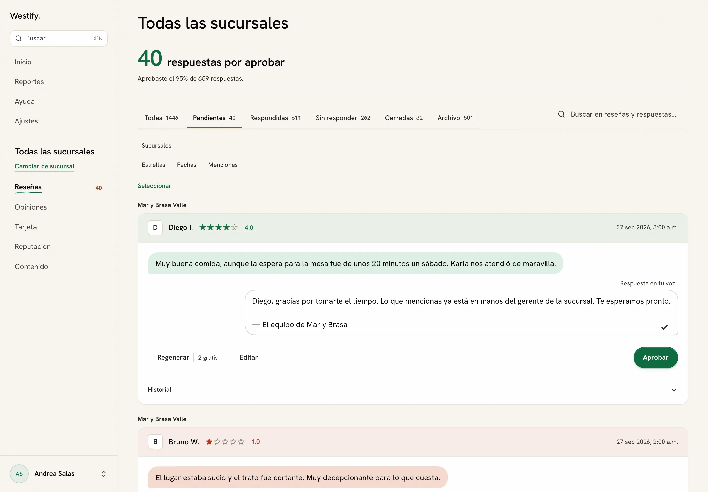 Las reseñas por aprobar en el panel de Westify.